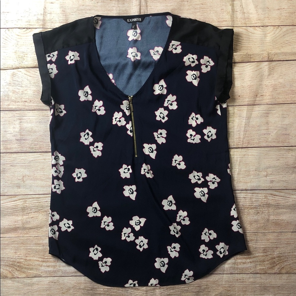 Express Black and White Floral Women's Blouse